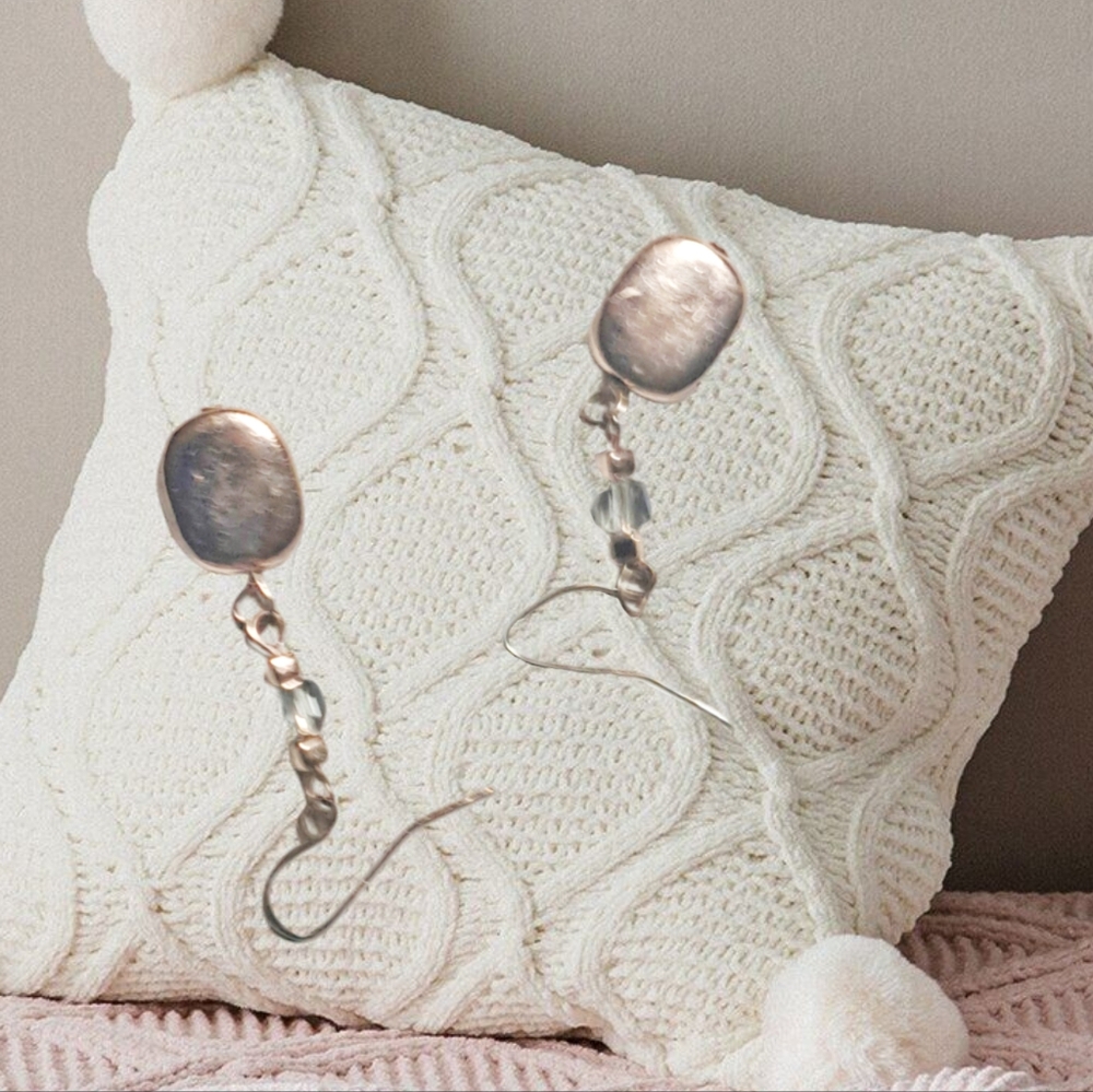 👣4/$20. Rose Gold Tone Earrings - Picture 5 of 6